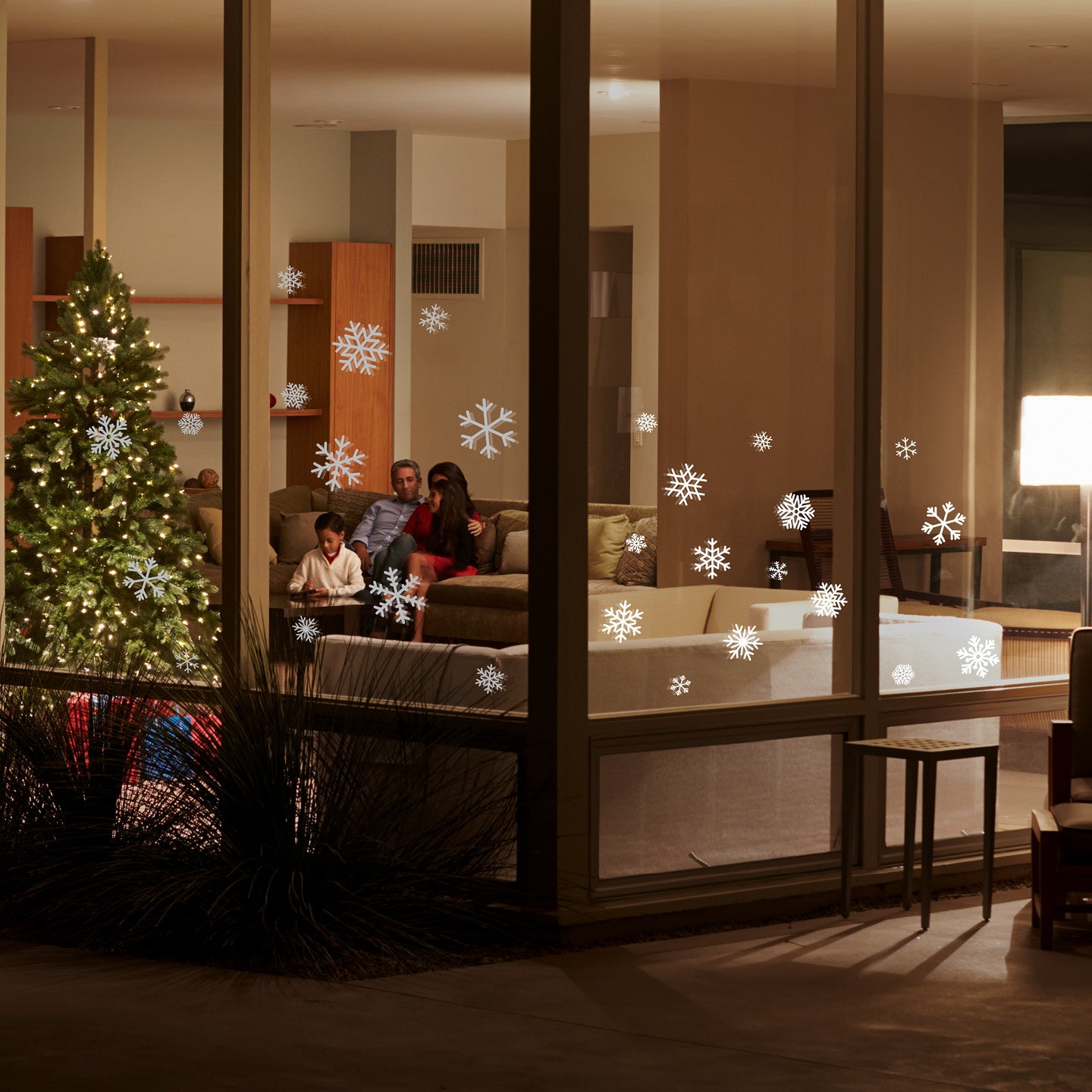 Snowflake Wall Decal Multipack – 24 Removable Vinyl Snowflakes for Holiday & Winter Décor