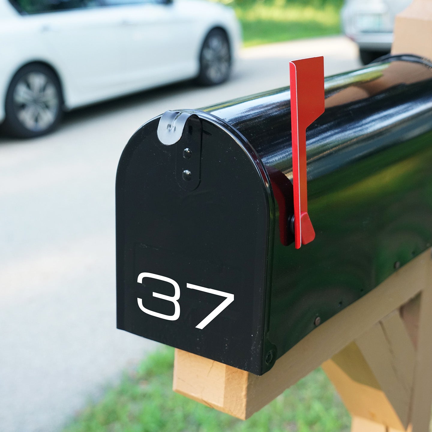 Custom Mailbox Number Decal – Personalised Vinyl House Numbers for Letterbox or Door | Weatherproof & Long-Lasting